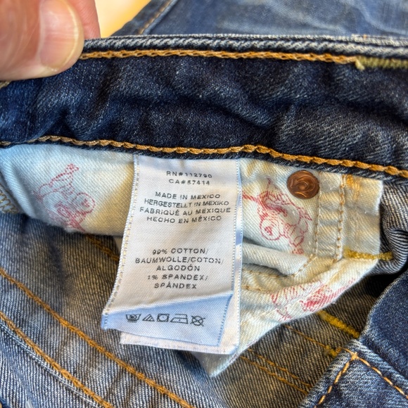 True Religion Women’s Skinny Jeans Size 26 Dark Wash Flap Pockets Designer Denim - Picture 5 of 10